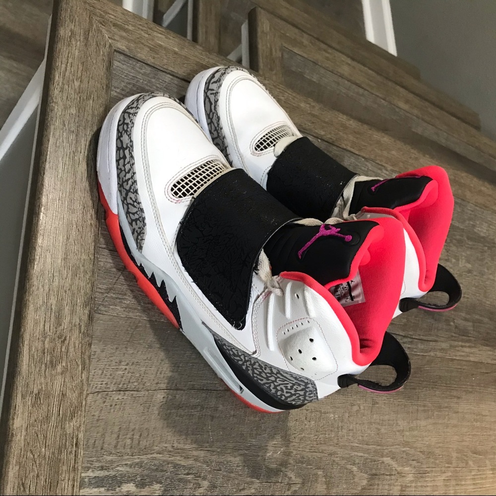 Air Jordan Son of Mars “Hot lava” size 8 men’s sneakers